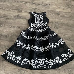 BEBE  embroidered black organza dress, Sz 2